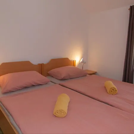 Nad Tunelom Apartment